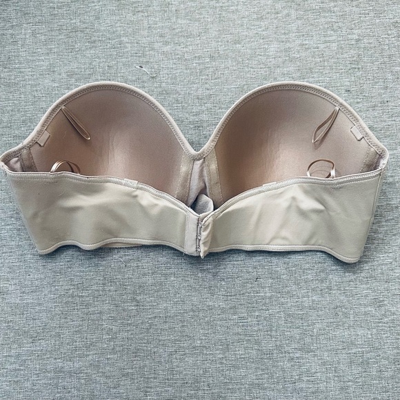 Lilyette Strapless Bra - Picture 2 of 3